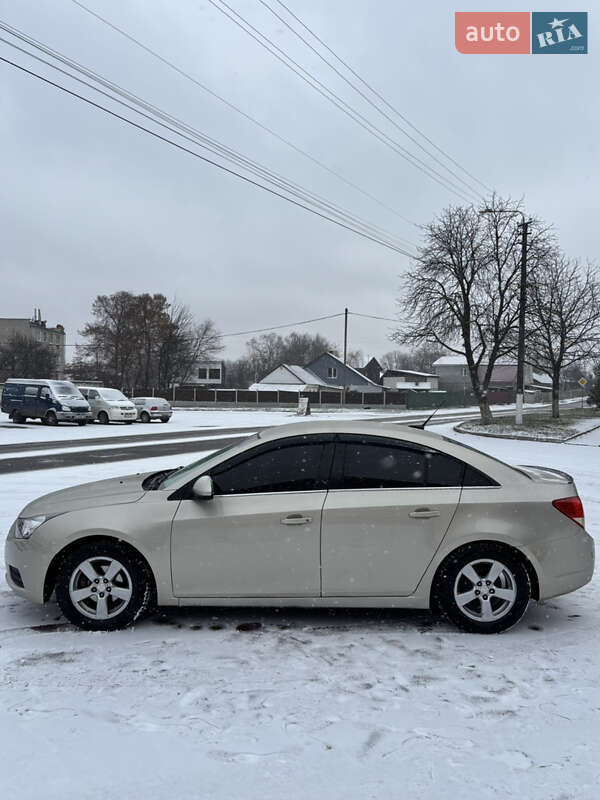 Седан Chevrolet Cruze 2014 в Чернигове