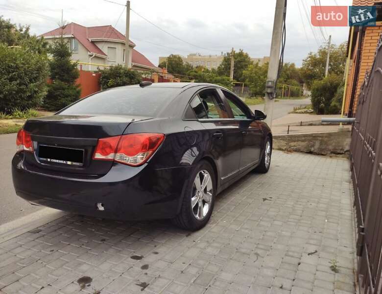 Седан Chevrolet Cruze 2015 в Черноморске фото 2 Седан Chevrolet Cruze 2015 в Черноморске