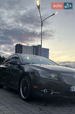 Седан Chevrolet Cruze 2012 в Ивано-Франковске