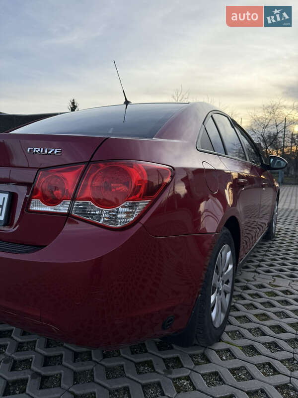 Седан Chevrolet Cruze 2012 в Івано-Франківську
