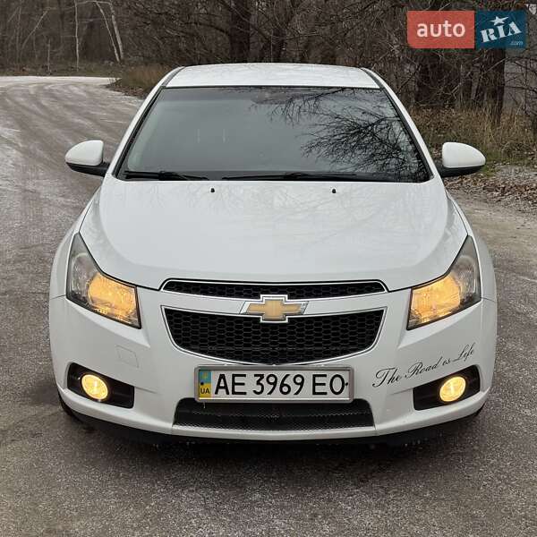 Седан Chevrolet Cruze 2011 в Дніпрі