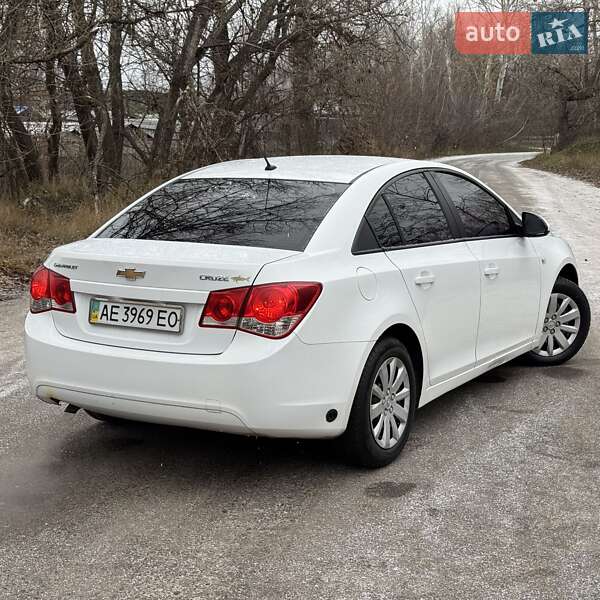 Седан Chevrolet Cruze 2011 в Дніпрі