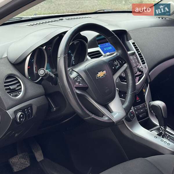 Седан Chevrolet Cruze 2011 в Дніпрі