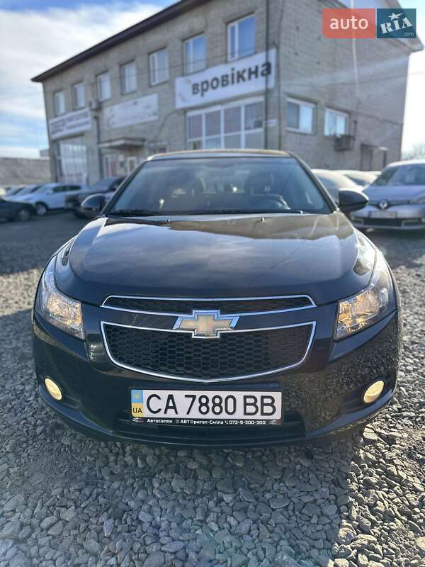 Седан Chevrolet Cruze 2010 в Смілі