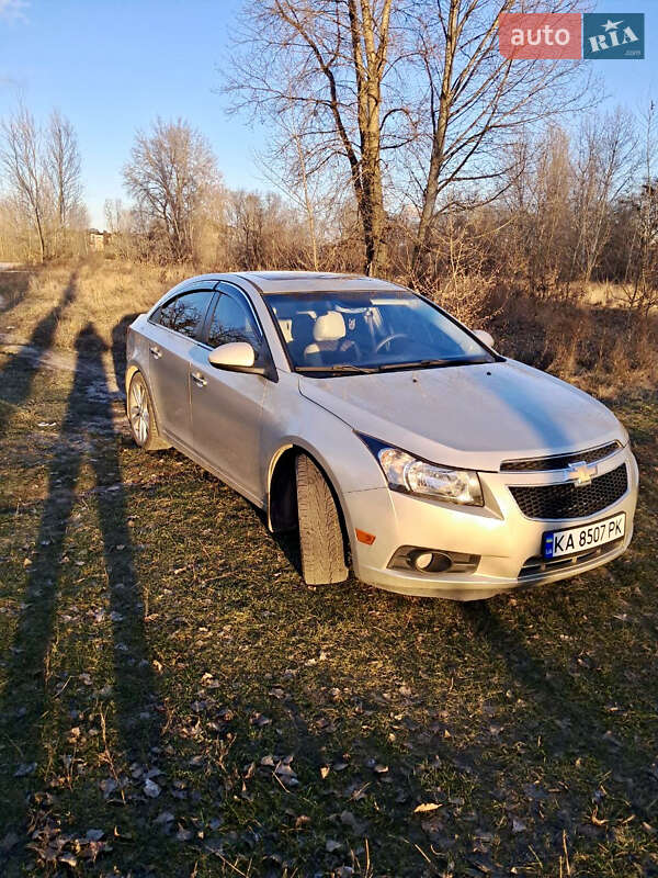Седан Chevrolet Cruze 2013 в Киеве