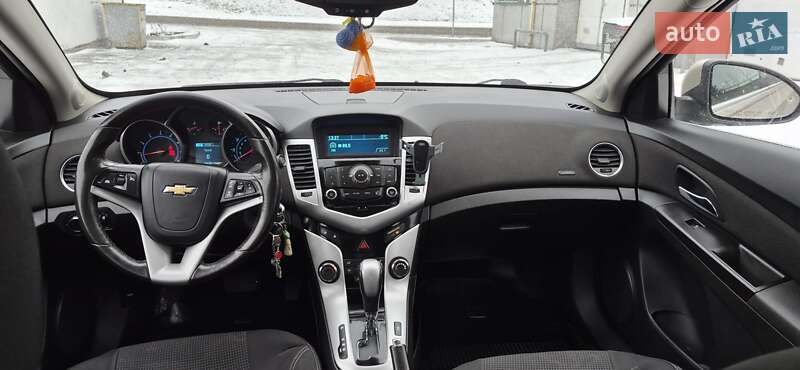 Седан Chevrolet Cruze 2014 в Днепре