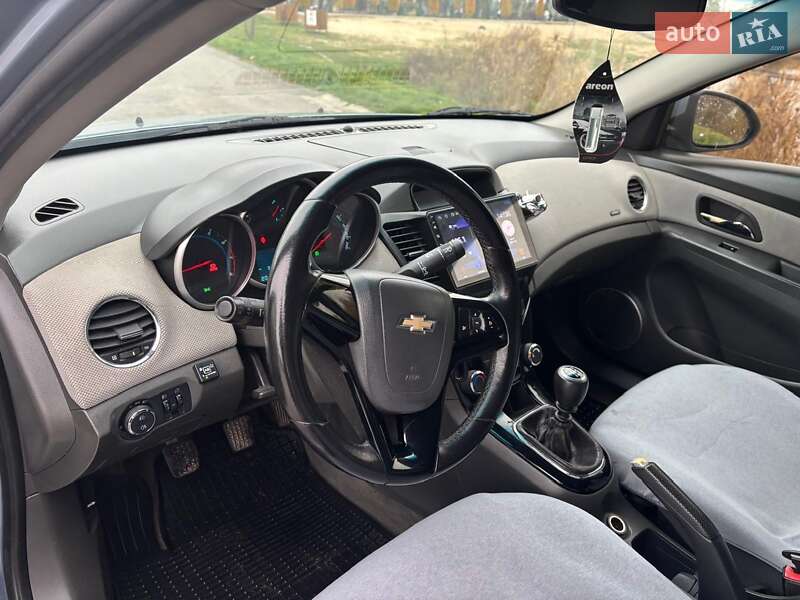 Седан Chevrolet Cruze 2009 в Александрие