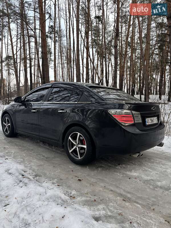 Седан Chevrolet Cruze 2011 в Харькове