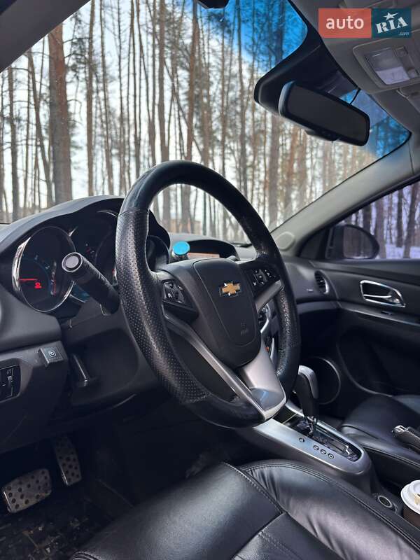 Седан Chevrolet Cruze 2011 в Харькове