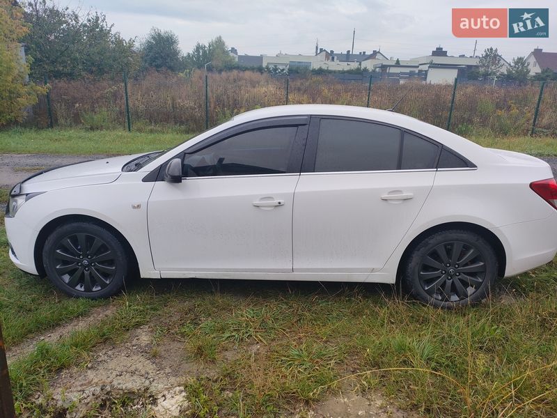 Седан Chevrolet Cruze 2009 в Ровно