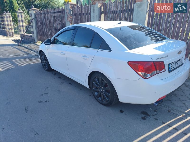 Седан Chevrolet Cruze 2009 в Ровно