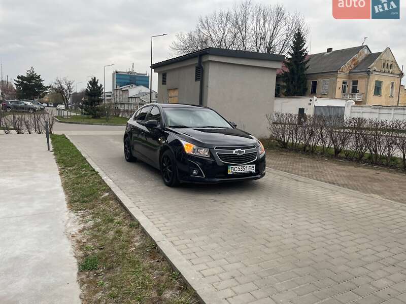 Хэтчбек Chevrolet Cruze 2012 в Львове