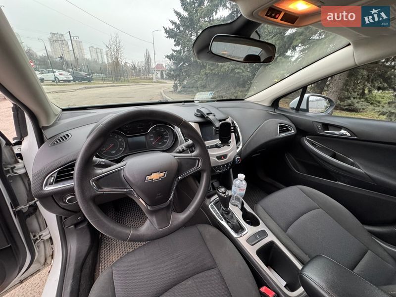 Седан Chevrolet Cruze 2016 в Киеве