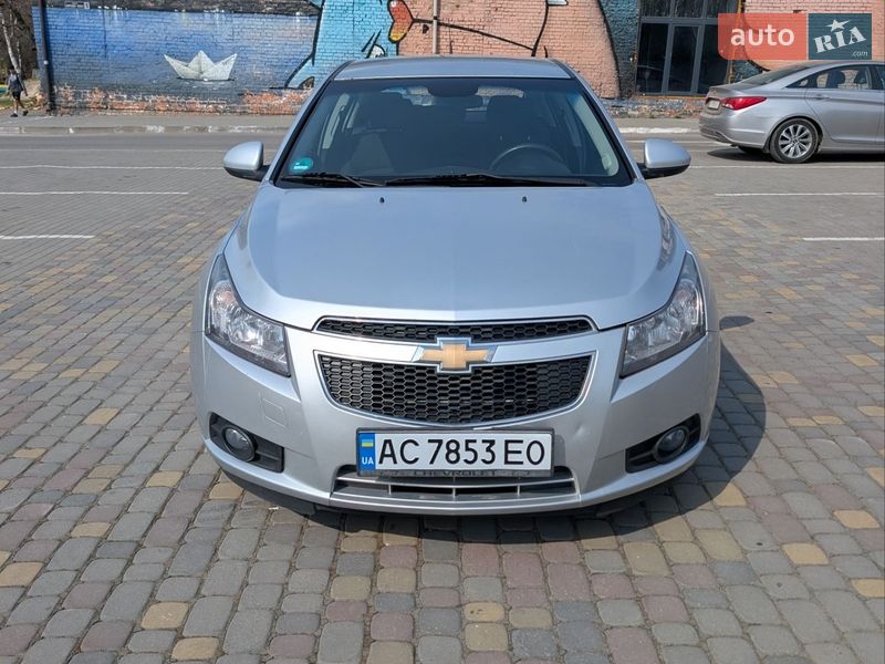 Хэтчбек Chevrolet Cruze 2012 в Луцке
