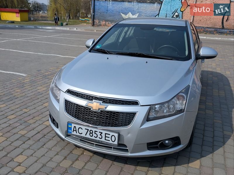 Хэтчбек Chevrolet Cruze 2012 в Луцке