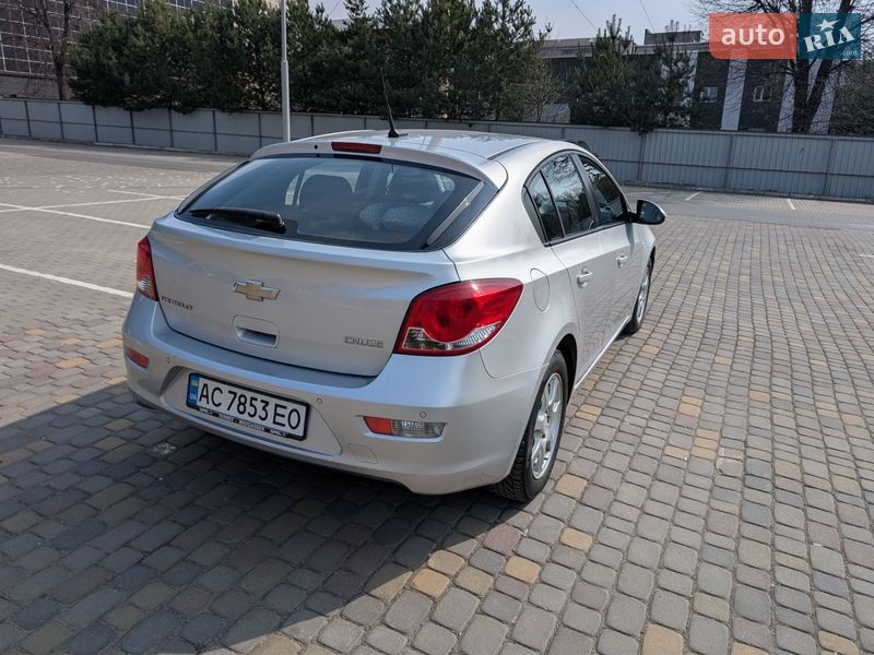 Хэтчбек Chevrolet Cruze 2012 в Луцке