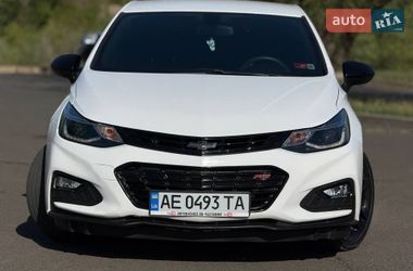 Седан Chevrolet Cruze 2018 в Кривом Роге