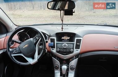Седан Chevrolet Cruze 2010 в Житомирі