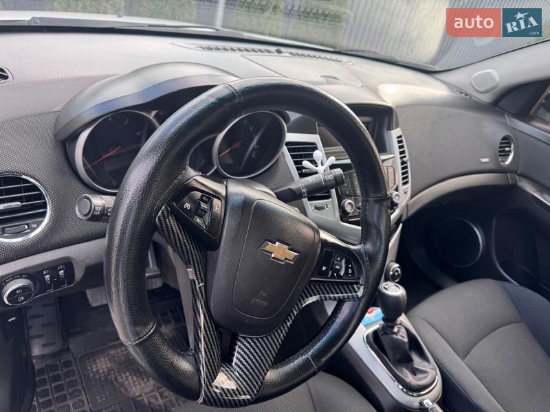 Седан Chevrolet Cruze 2011 в Виннице