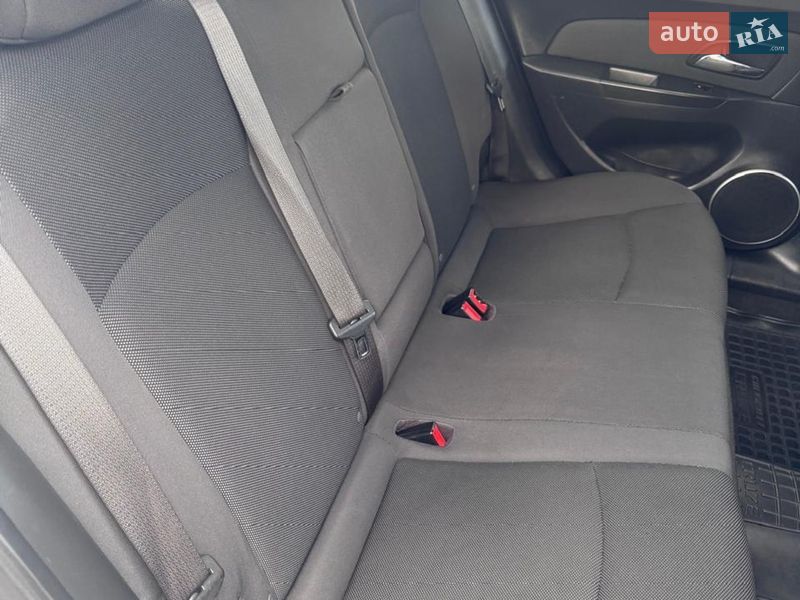 Седан Chevrolet Cruze 2011 в Виннице