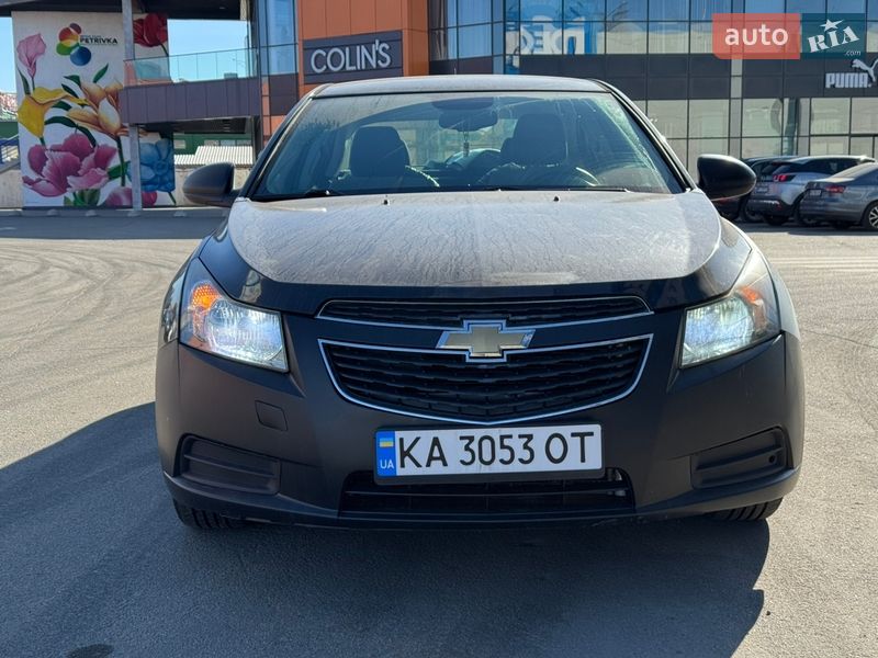 Седан Chevrolet Cruze 2015 в Киеве