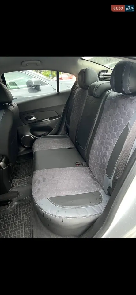 2011 Chevrolet Cruze - мініатюра 25