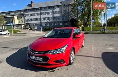 Седан Chevrolet Cruze 2018 в Львове