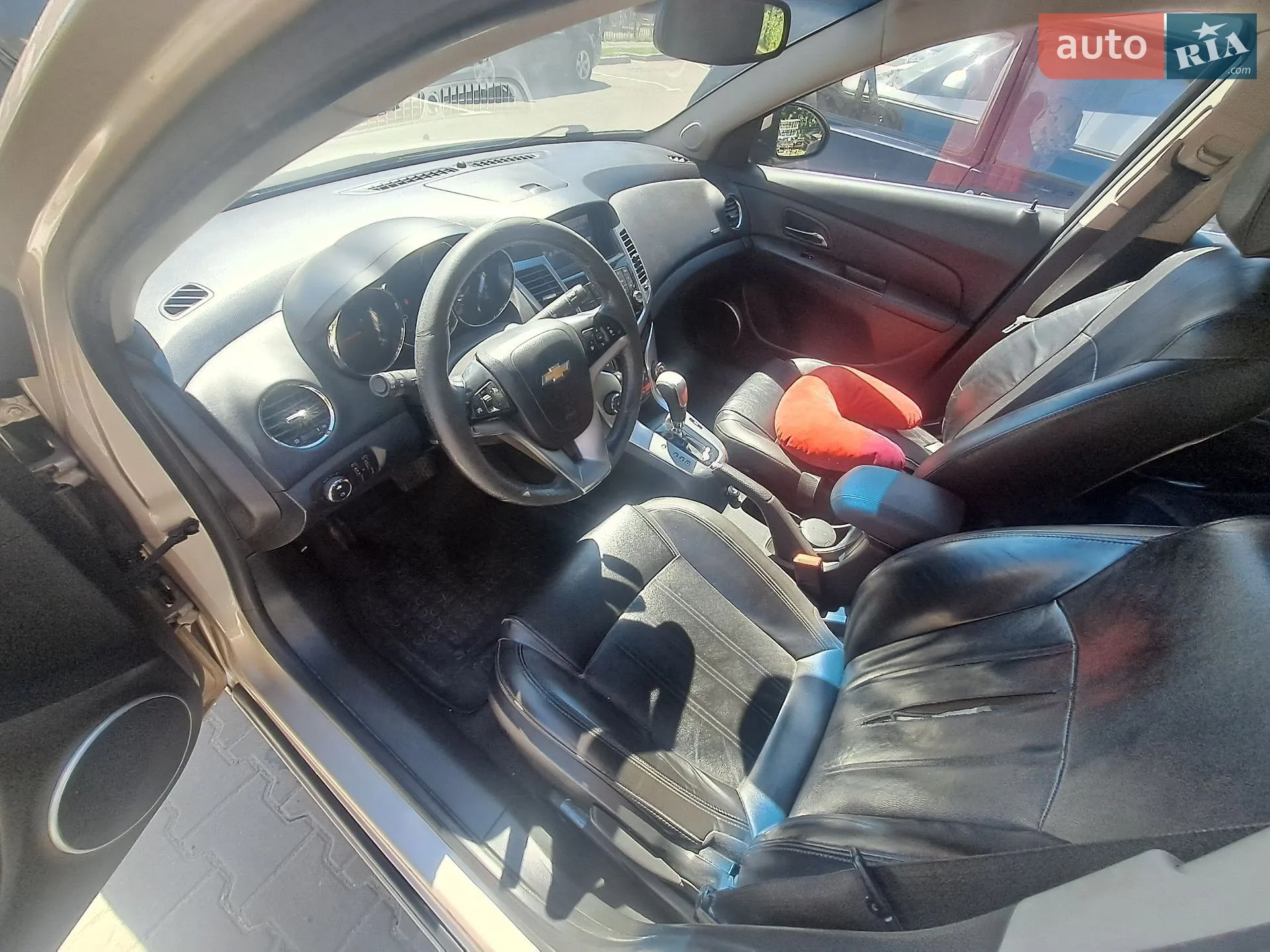 2012 Chevrolet Cruze - мініатюра 32
