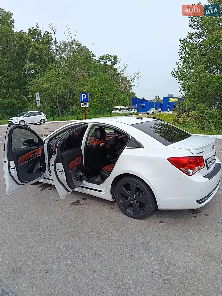 2011 Chevrolet Cruze - мініатюра 22