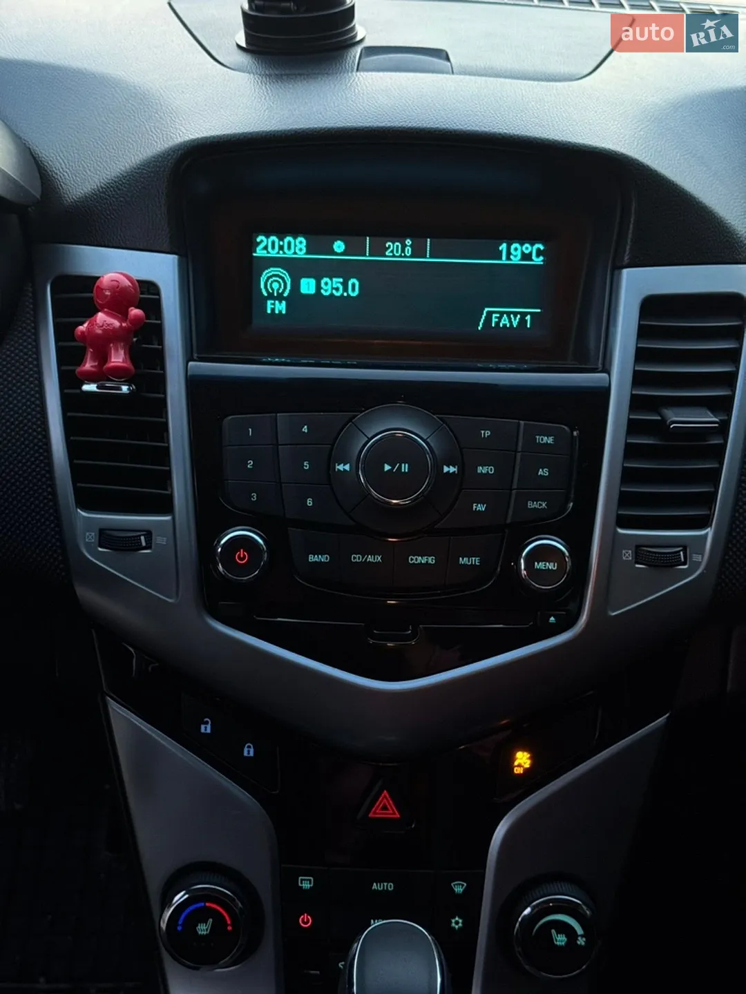 2011 Chevrolet Cruze - мініатюра 23