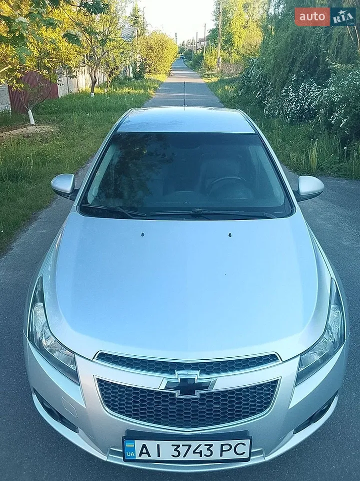 2010 Chevrolet Cruze - мініатюра 28