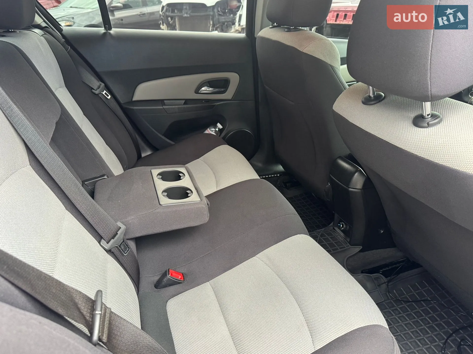 2012 Chevrolet Cruze - мініатюра 12