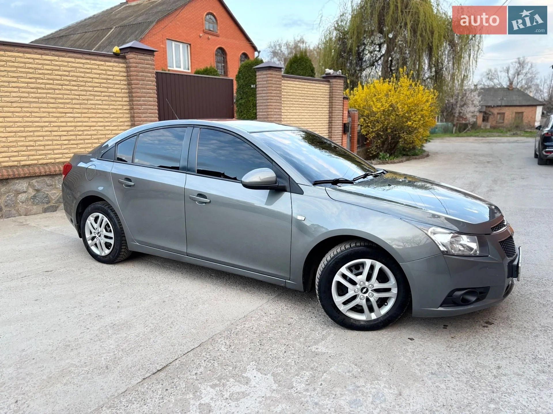 2011 Chevrolet Cruze - мініатюра 2