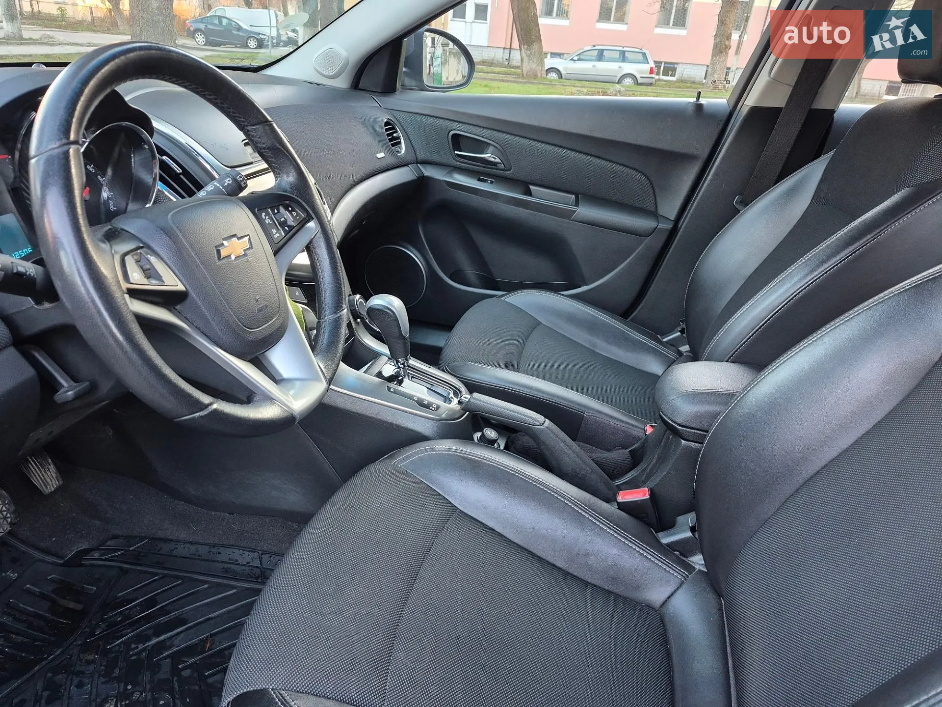 2013 Chevrolet Cruze - мініатюра 14