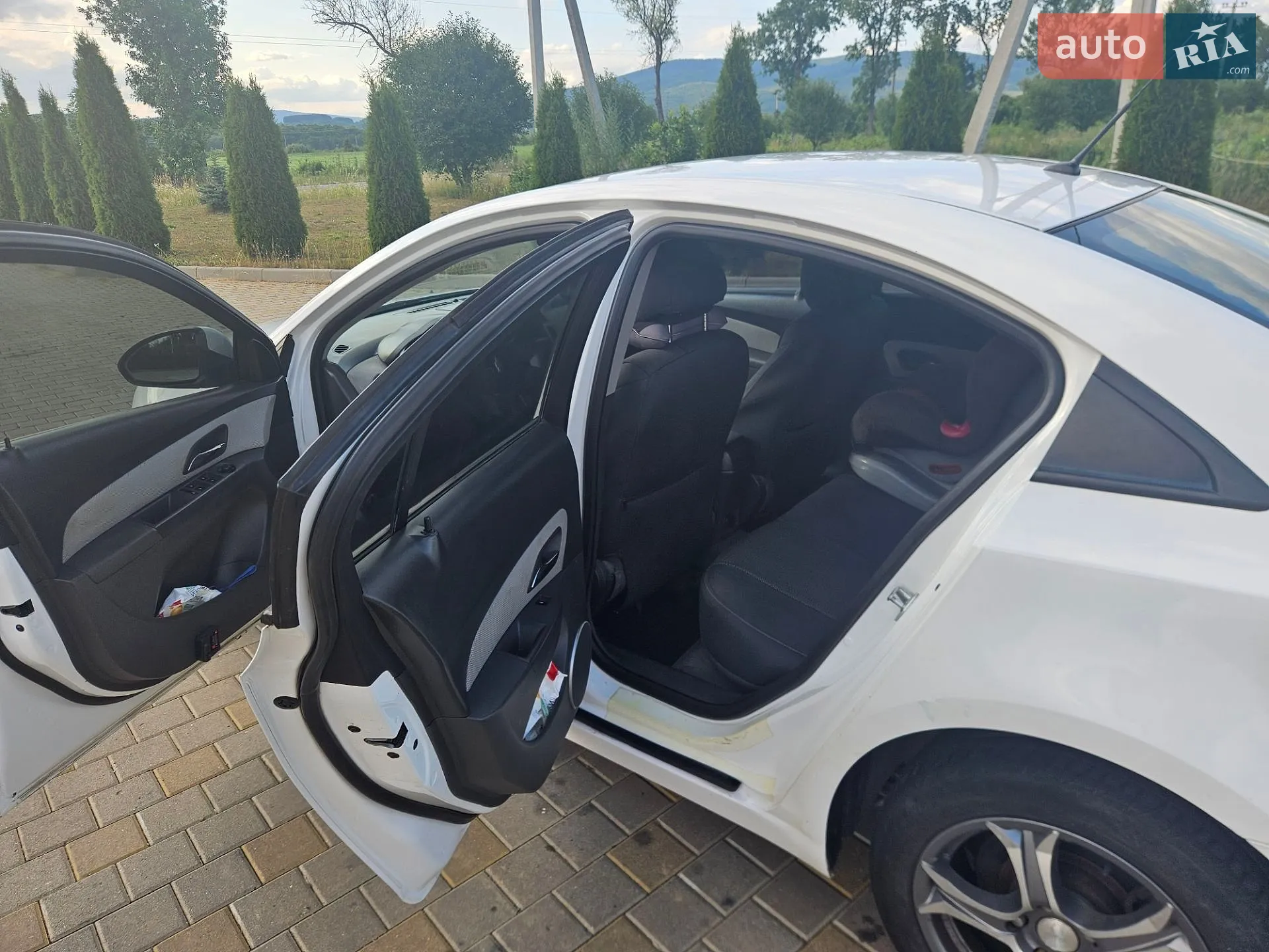 2010 Chevrolet Cruze - мініатюра 20