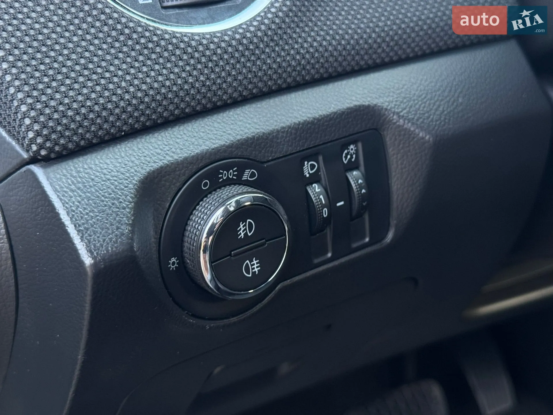 2012 Chevrolet Cruze - мініатюра 31