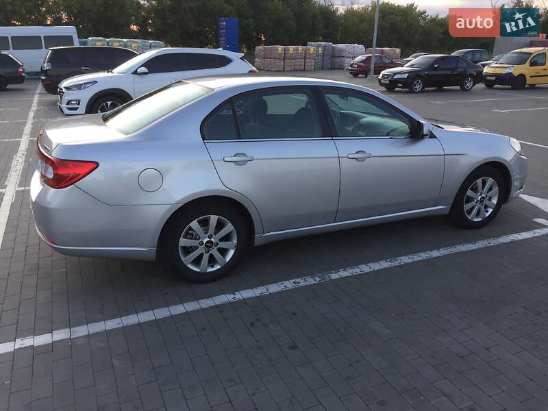 Седан Chevrolet Epica 2011 в Києві