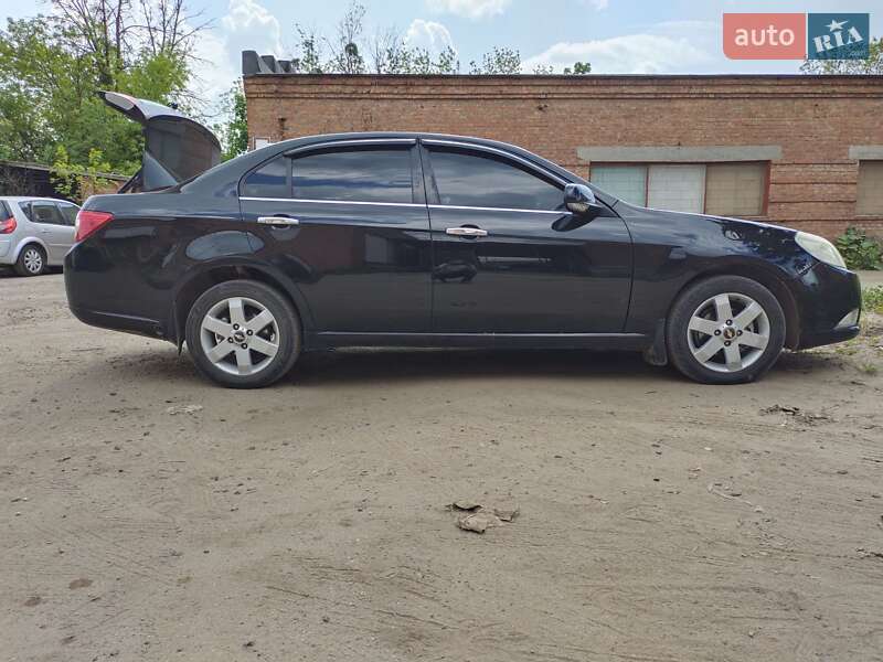 Седан Chevrolet Epica 2006 в Хмельницькому