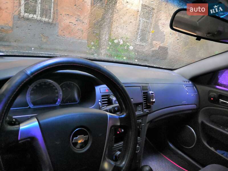 Седан Chevrolet Epica 2008 в Львові