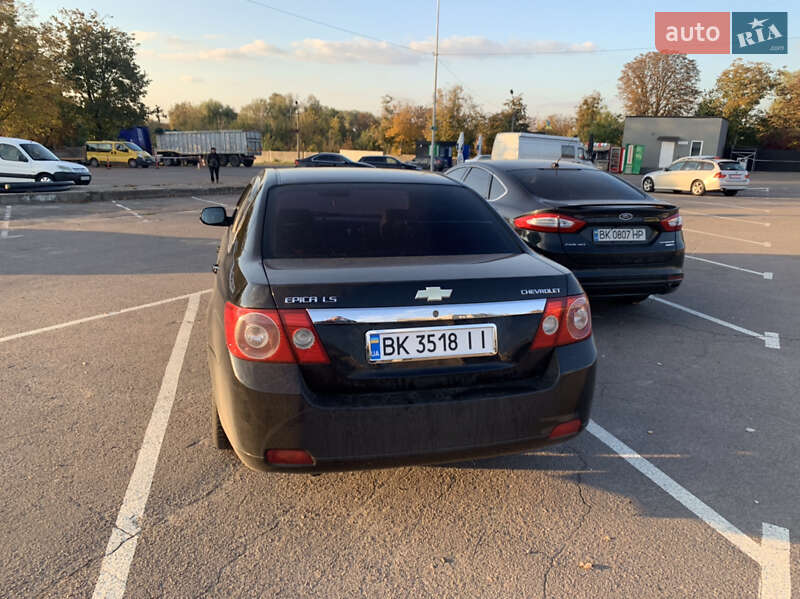 Седан Chevrolet Epica 2007 в Ровно
