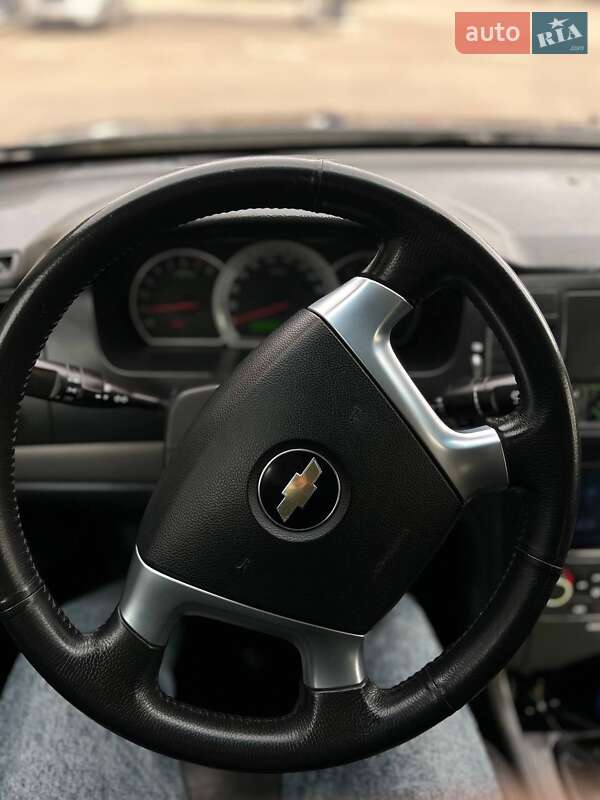 Седан Chevrolet Epica 2007 в Нікополі