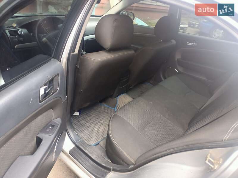 Седан Chevrolet Epica 2006 в Запорожье