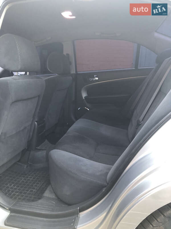 Седан Chevrolet Epica 2008 в Лубнах
