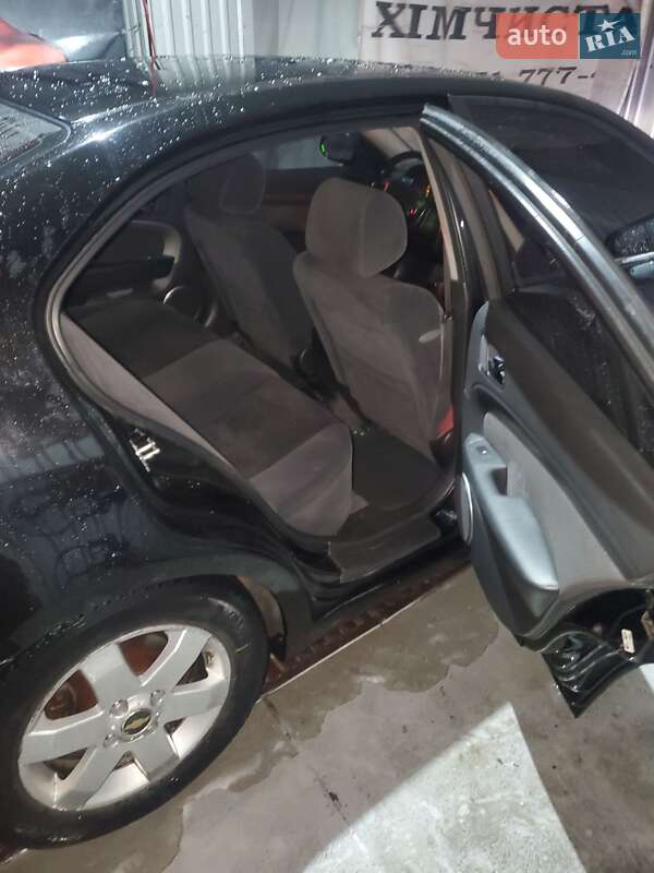 Седан Chevrolet Epica 2008 в Львове