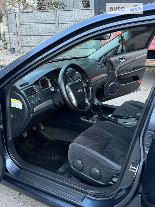 Седан Chevrolet Epica 2007 в Днепре