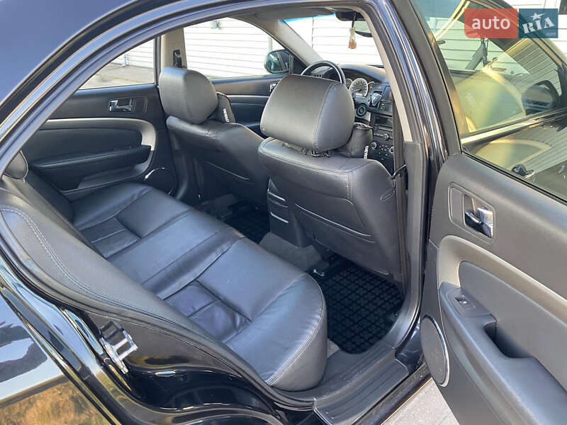 Седан Chevrolet Epica 2009 в Львове