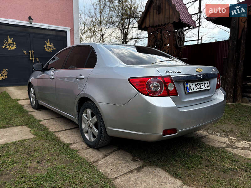Седан Chevrolet Epica 2007 в Черновцах