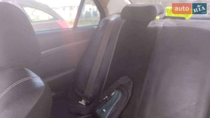 Седан Chevrolet Epica 2008 в Староконстантинове