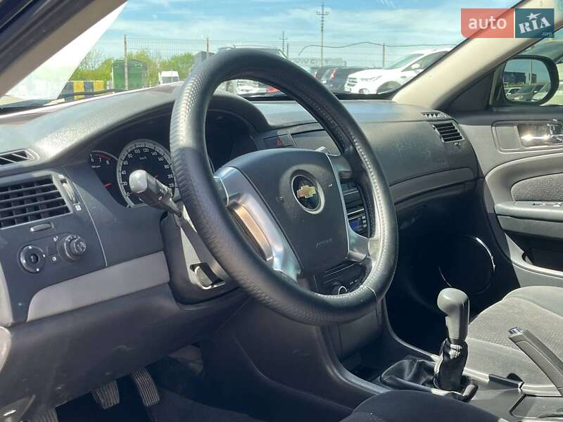 Седан Chevrolet Epica 2009 в Львові