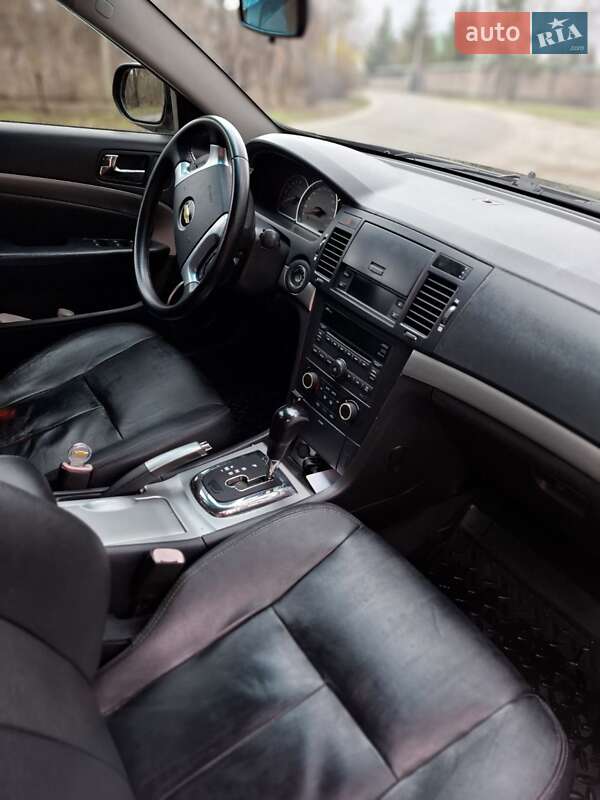 Седан Chevrolet Epica 2008 в Киеве